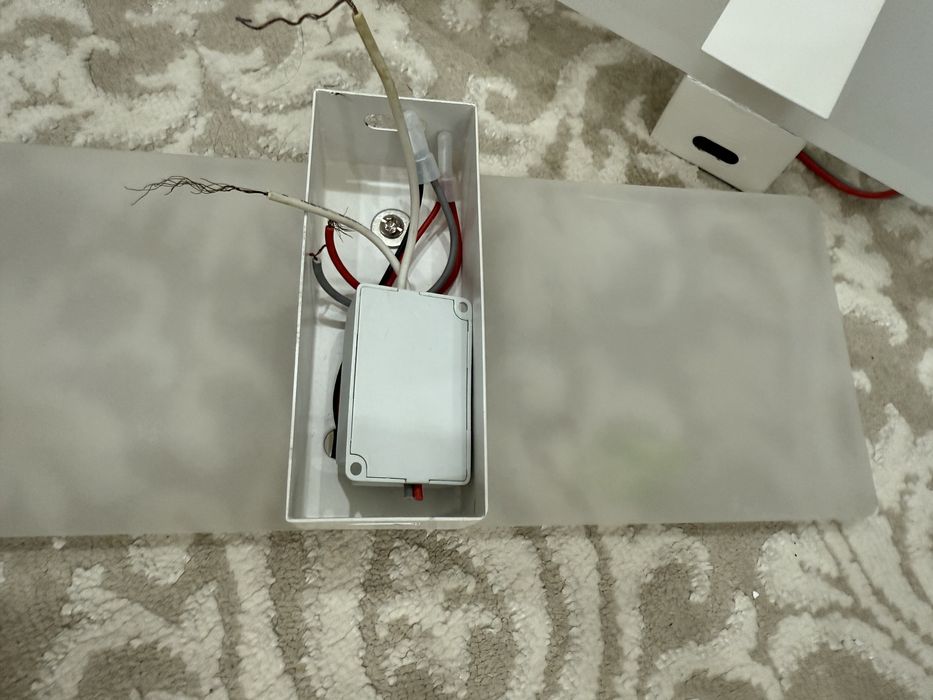 Продам светильник