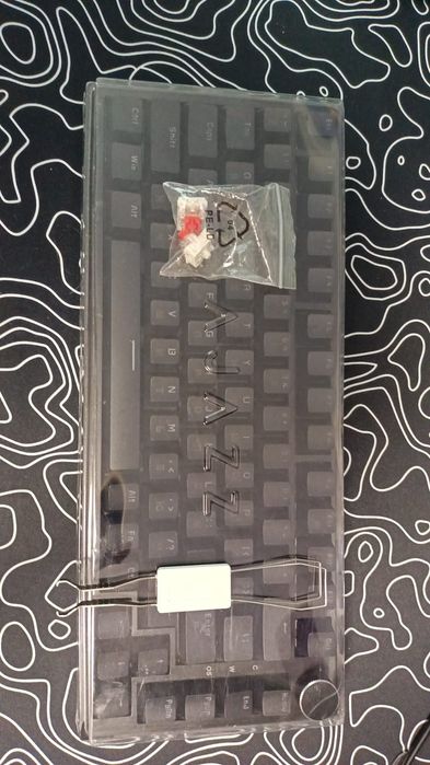 Продам клавиатуру