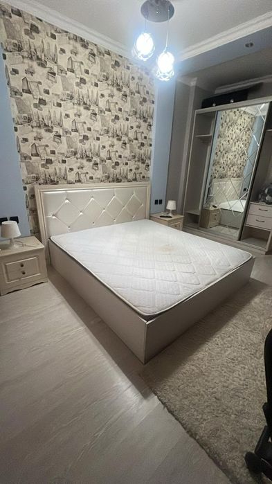 Двухспальной Кровать