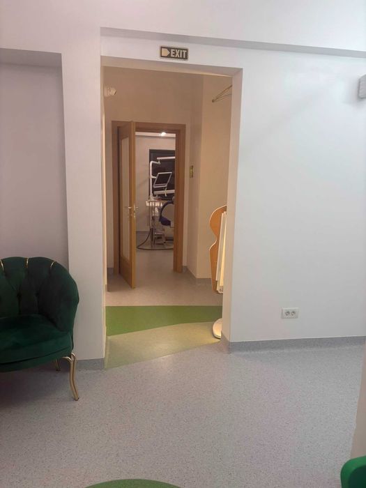 Vand clinica Stomatologica Top Bucuresti