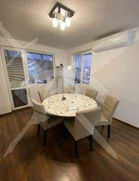 Дава се под наем Многостаен апартамент в Стамболийски - 164 кв.м за 398.82 € - Снимка #1
