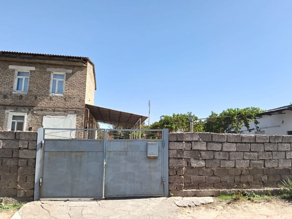 Продаётся участок ,можно использовать как дачу