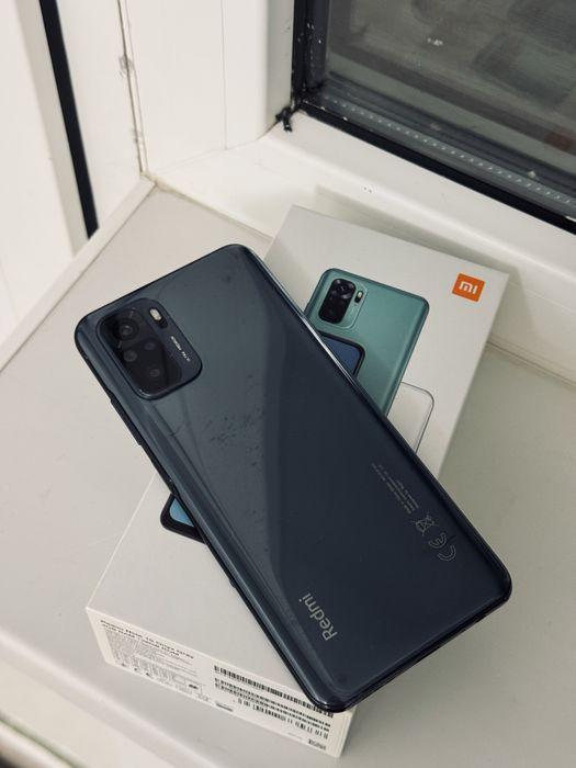 Продаю срочно телефон