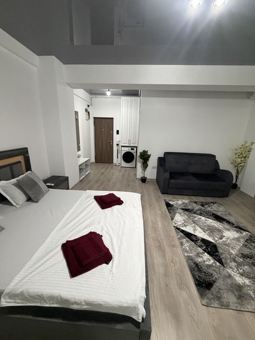 Inchriez apt 1 camera mamaia nord /almar/