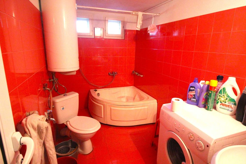 Продава се Къща в с. Гъбене, Област Габрово - 210 кв.м за 389 €/кв.м - Снимка #9