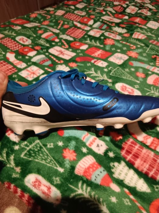 Vând ghete de fotbal tiempo