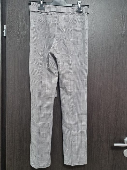 Vând pantaloni dama