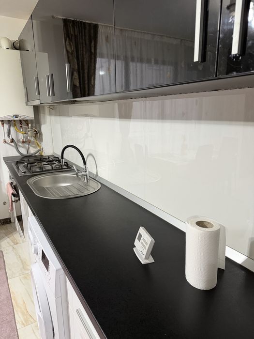 Vand apartament floresti