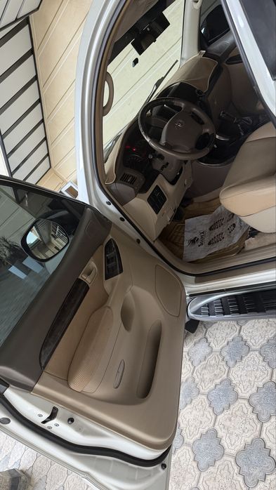 Toyota Land cruiser 120 talik 2.7 mator sotiladi srochna