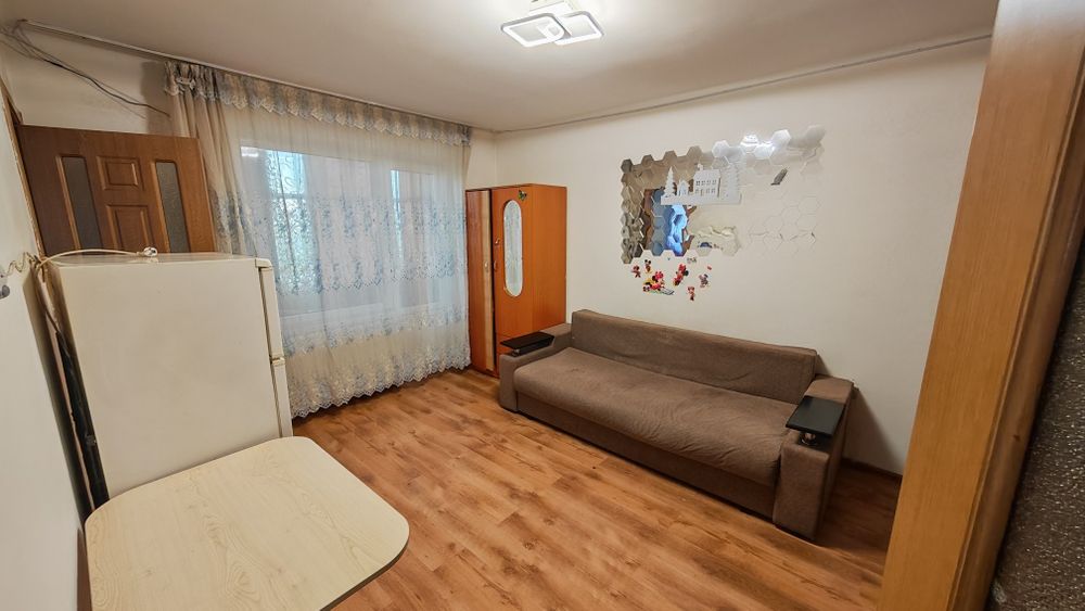 Închiriez garsoniera republicii 7 Onești