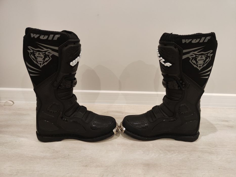 Кросови ботуши WULF 45 номер НОВИ !!!