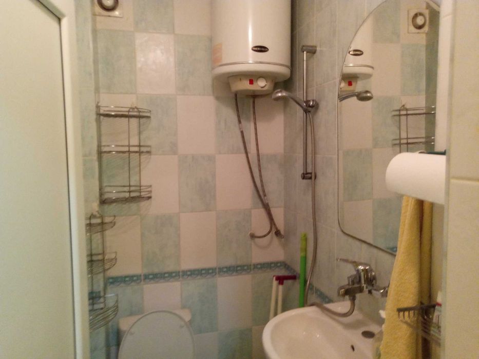 Дава се под наем Тристаен апартамент в Варна, Център - 94 кв.м за 820 € - Снимка #8