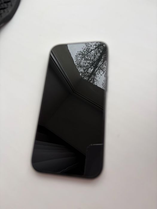 Продам Iphone 15 128gb