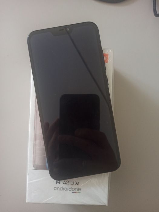Смартфон Xiaomi A2 Lite