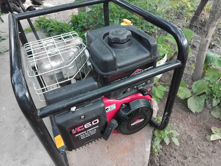 Бензинова помпа водна моторна градинска