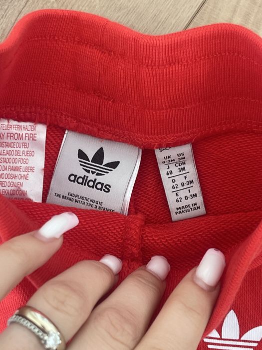 Бебешки анцуг спортен комплект Adidas 0-3 м р-р 62