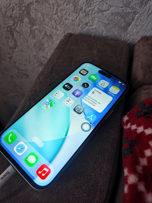 Iphone 17 про продам