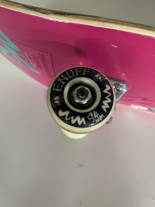 Skully Skateboard Complet Enuff