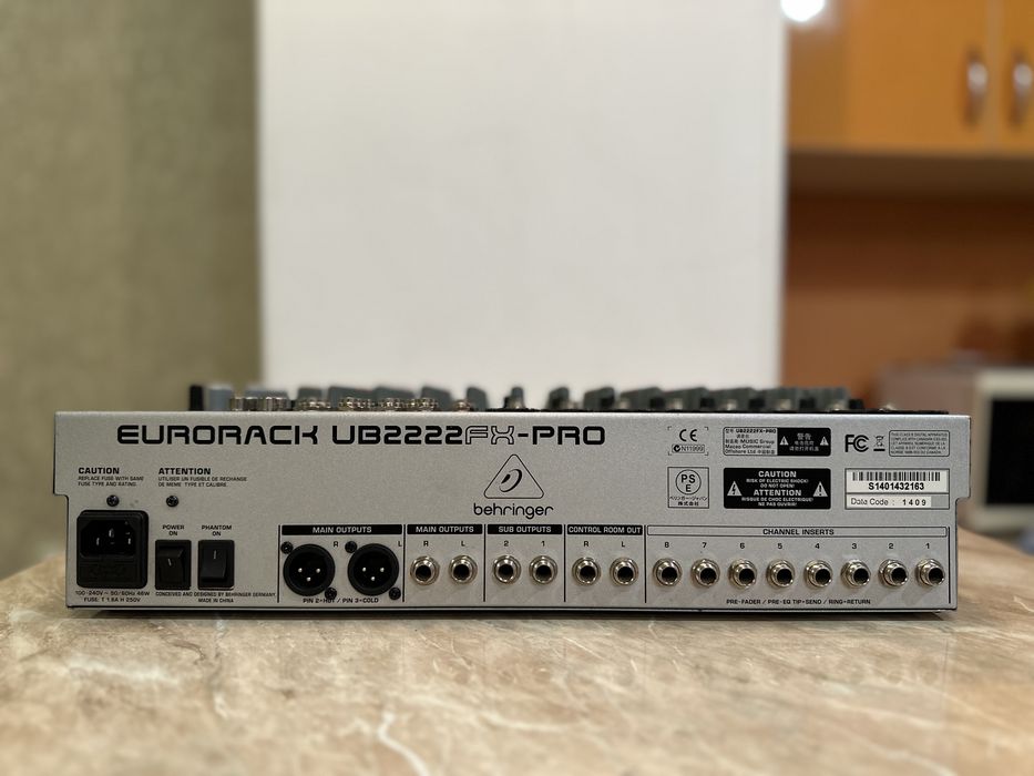 Продается микшерный пульт BEHRINGER EURORACK UB2222FX-PRO оригинал