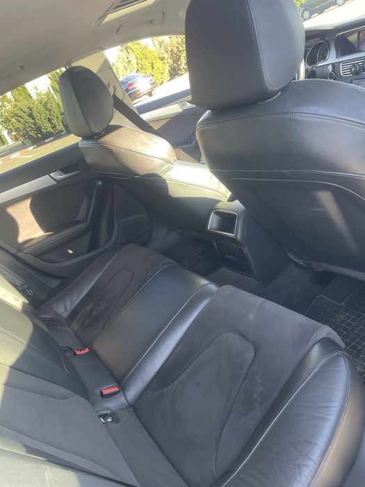 Audi A5 quattro.