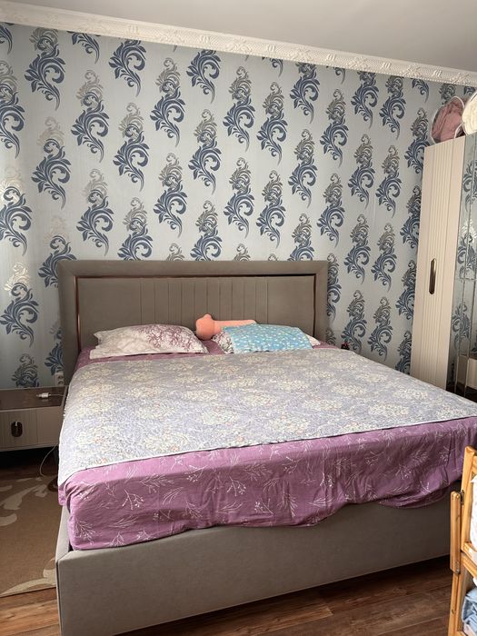 Спальный гарнитур срочно продаю