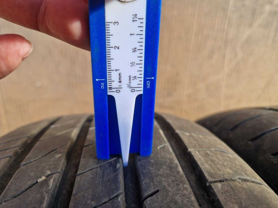 2 Goodyear R17 215/60 Летни гуми  DOT4723