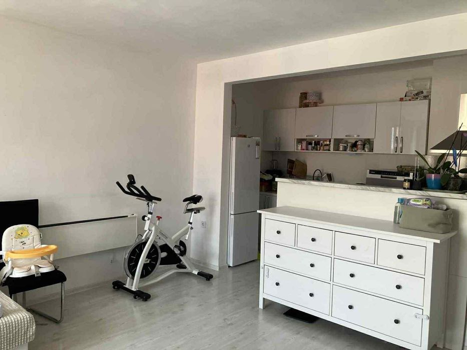 Дава се под наем Двустаен апартамент в Пловдив, Остромила - 63 кв.м за 400 € - Снимка #1