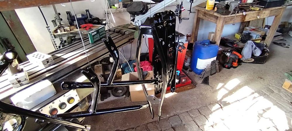 Предлагам цялостна и частична реставрация на ретро мотори