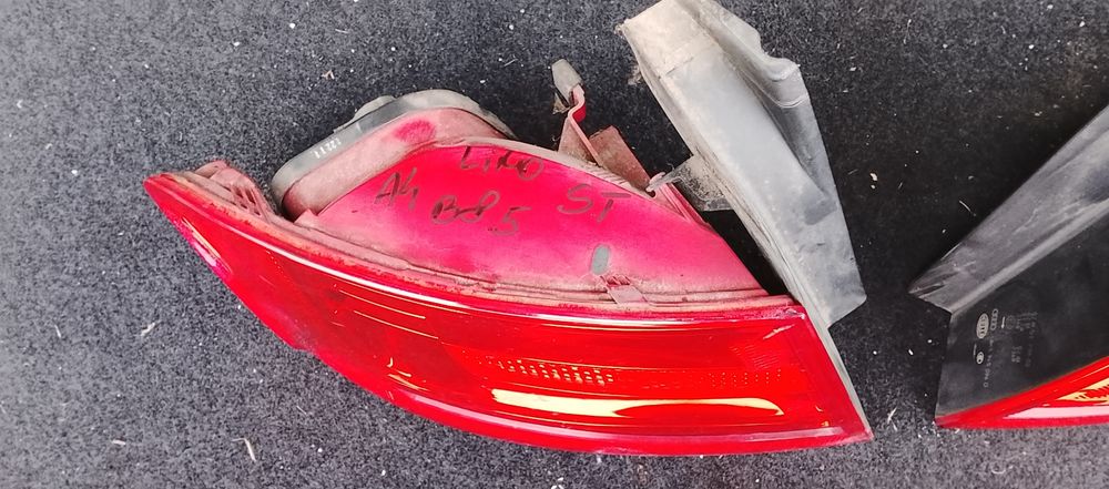 Tripla / lampa stop audi A4 b8.5 limuzina