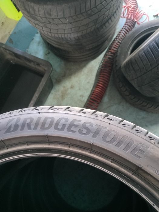 Bridgestone Turanza vara 245 40 19