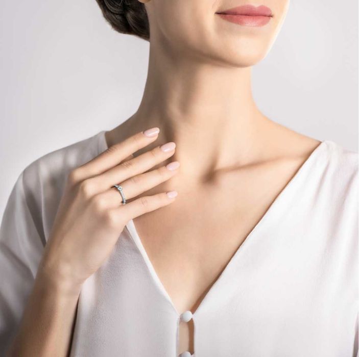 ГОДЕЖЕН ПРЪСТЕН С 21 ДИАМАНТА