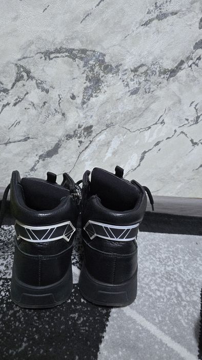 Продам ботинки детские Шаговита