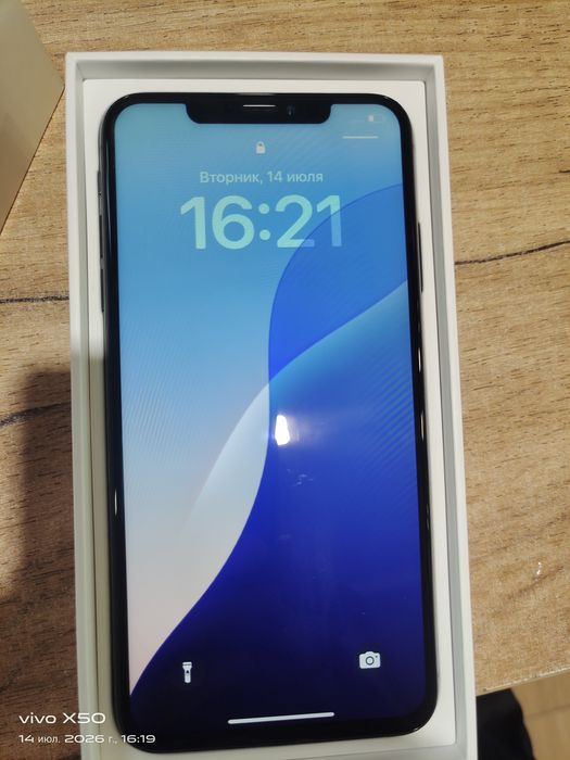 IPhone Xs Max с коробкой
