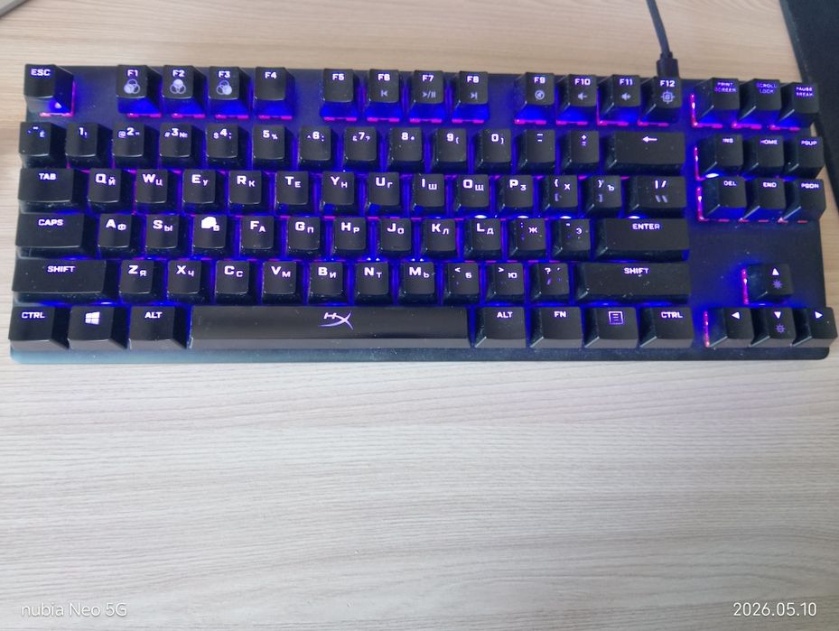 Продам клавиатуру Hyperx