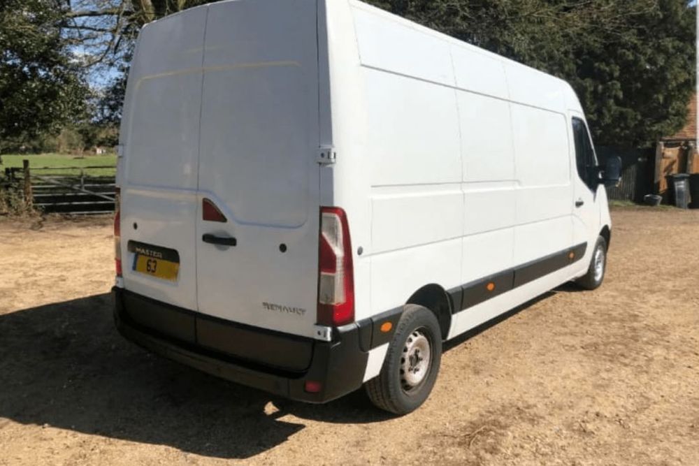 Dezmembrez Renault Master 2.3 2014