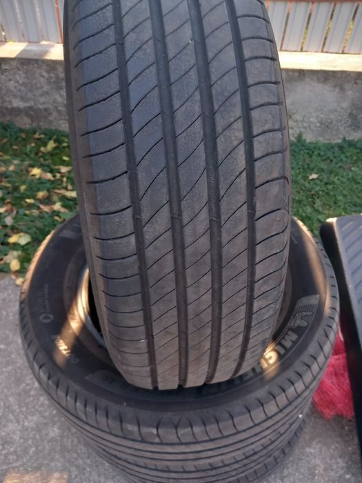 Vind 4 cauciucuri Michelin