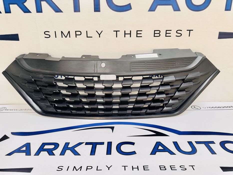 Grila radiator Iveco Daily model dupa 2019 cod 58023117677