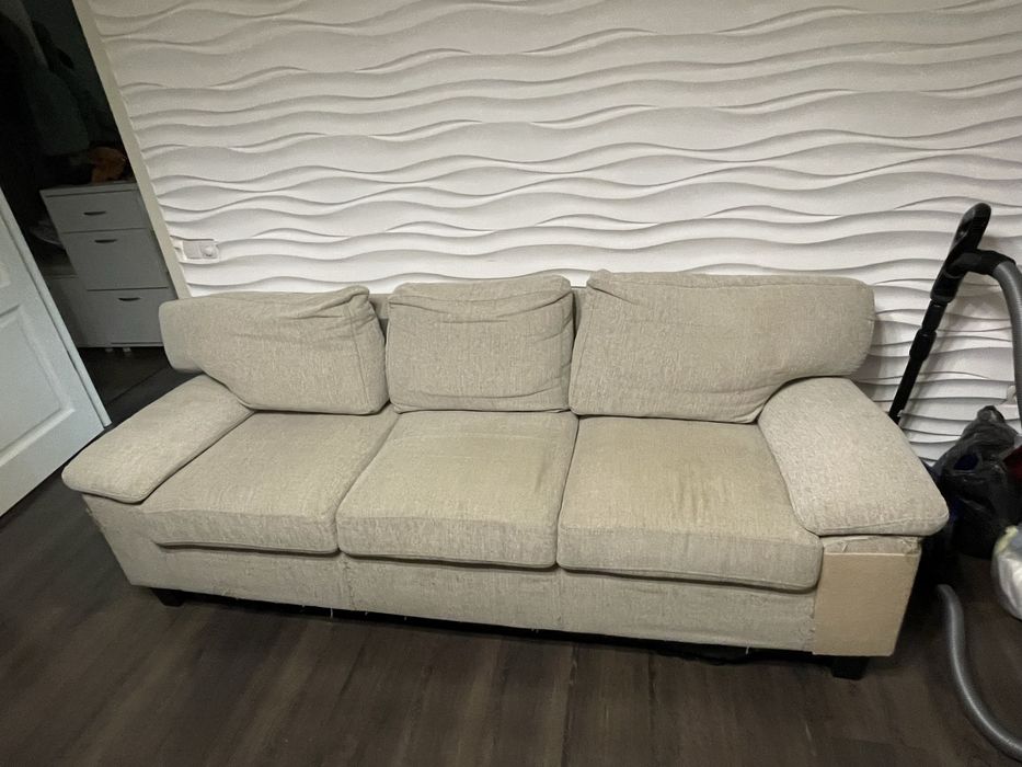 Срочно ! Диван бу не раскладной