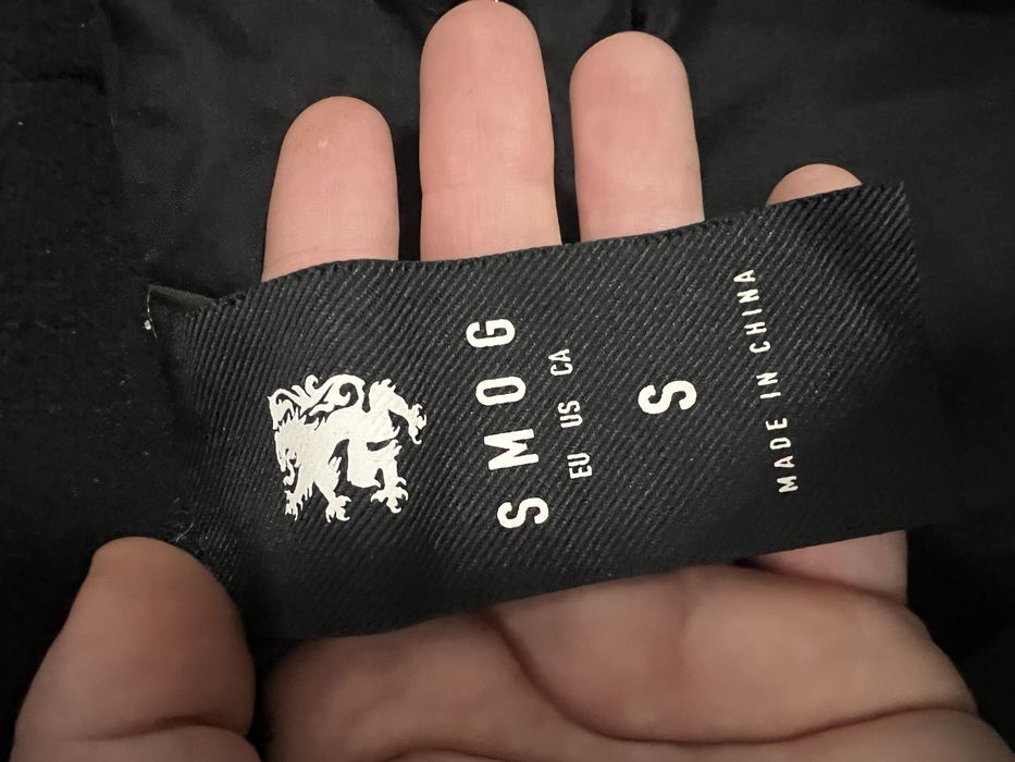 Vând geacă de bărbați,cu blană detașabilă.