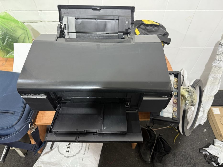 Epson l805 цветной принтер