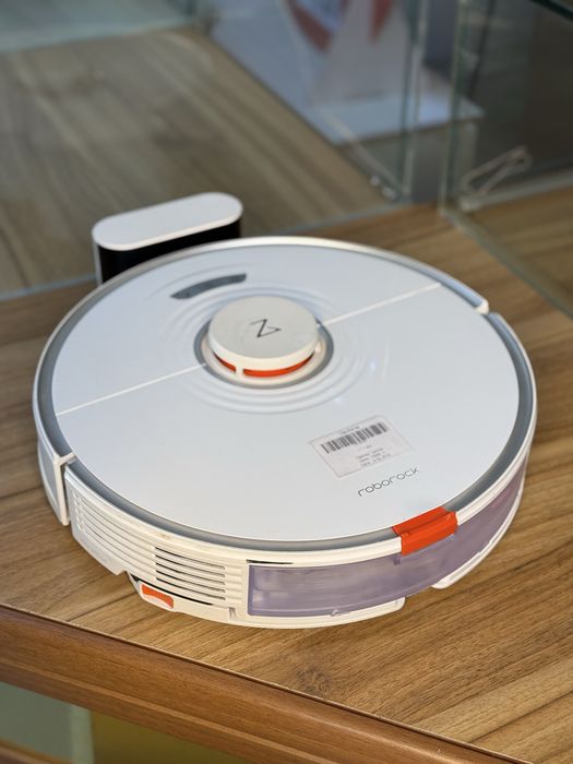 Робот пылесос roborock