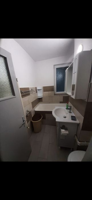 Închiriez apartament 2 camere confort 1 sporit, decomandat, amenajat si mobilat modern.etaj 1,.400.m UMFST