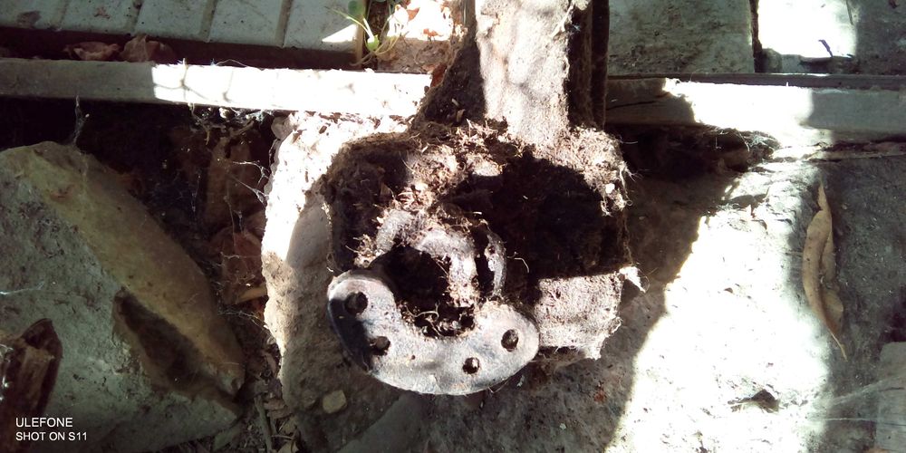 Продавам части за бус Латвия:кардан,ресьори,кормилна кутия, бендикс