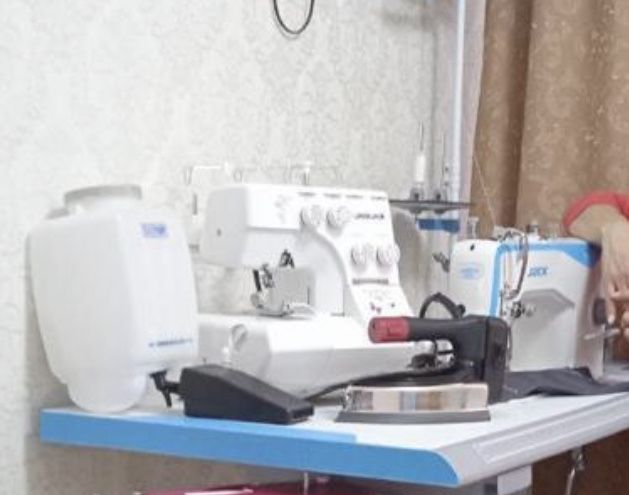 Продам оверлок Jaguar