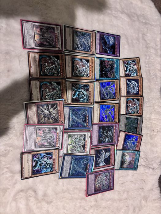 Yu Gi Oh карти син дракон