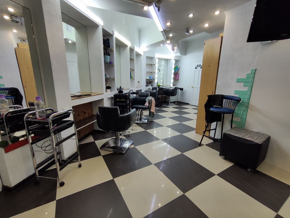 Действующий салон красоты с мастерами