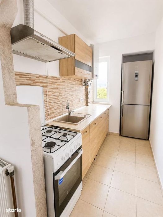 Apartament de vanzare cu 2 camere mobilat