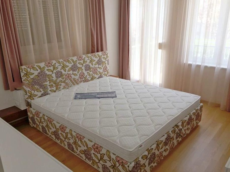 Четиристаен апартамент в ж.к. Малинова долина.