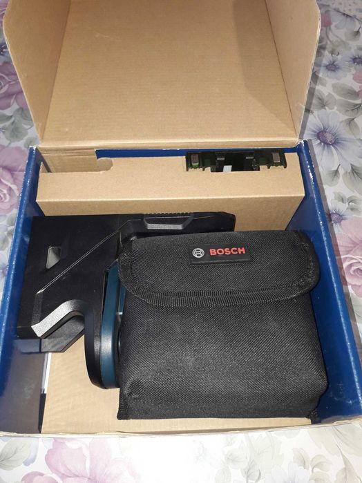 Комбиниран лазерен нивелир Bosch GCL 2-50 G Professional