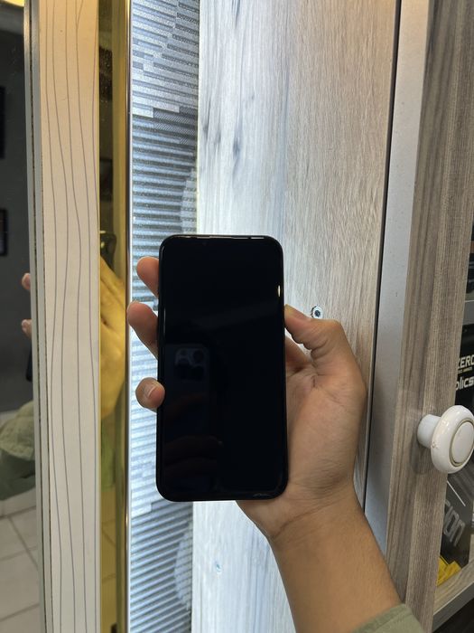 Iphone 13 ideal holatda
